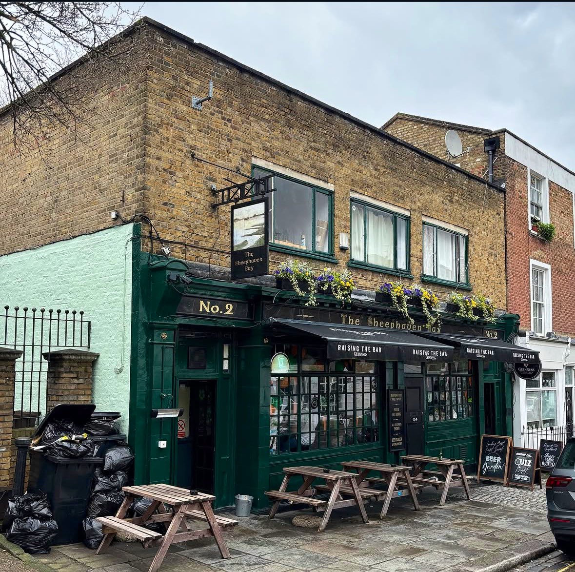 LondonPubMap's tweet image. The Sheephaven Bay in Camden. Off the beaten track, easy going atmosphere, very hard to leave once you’re in. #camden #irishpub