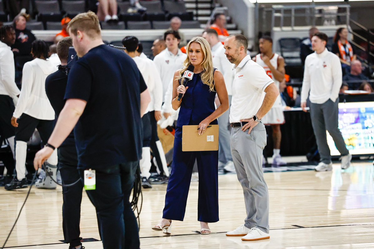 Lexi Bowden tweet media