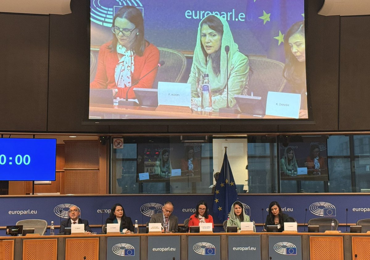 کاوه Kawa tweet media