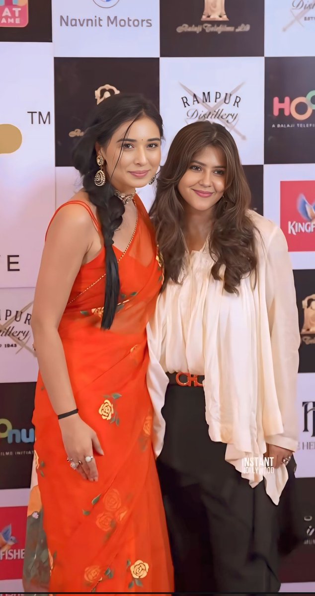 rosie posie tweet media