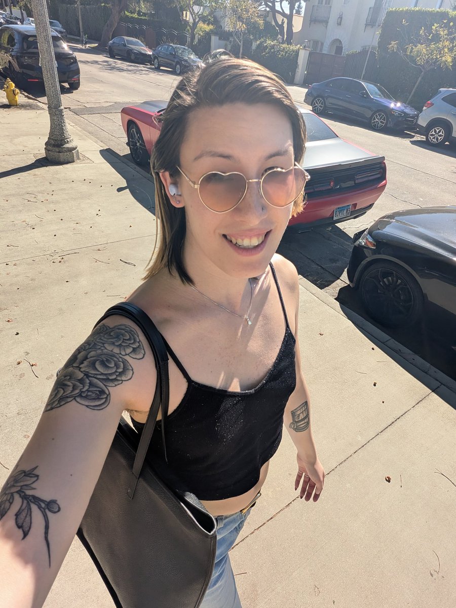 Riley 💕 tweet media