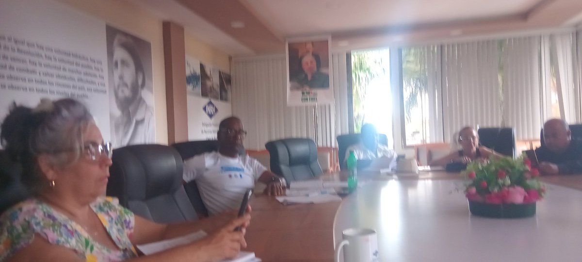 Se desarrolla en la #DPRHCIEGO  el consejo de direccion presidido por Dprh Cav Edwin González  porque #SomosCuba #100an̈oconfidel #CubaEstaFirme #LaLuchaNoHaCesado #LatirAvileño