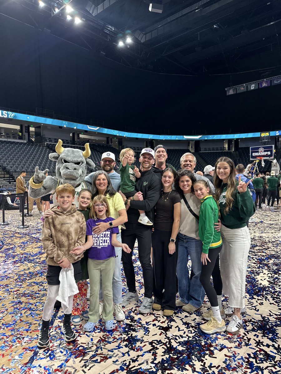 Chris Elliott tweet media