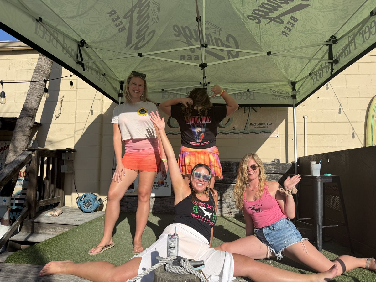 Donkey's Place tweet media