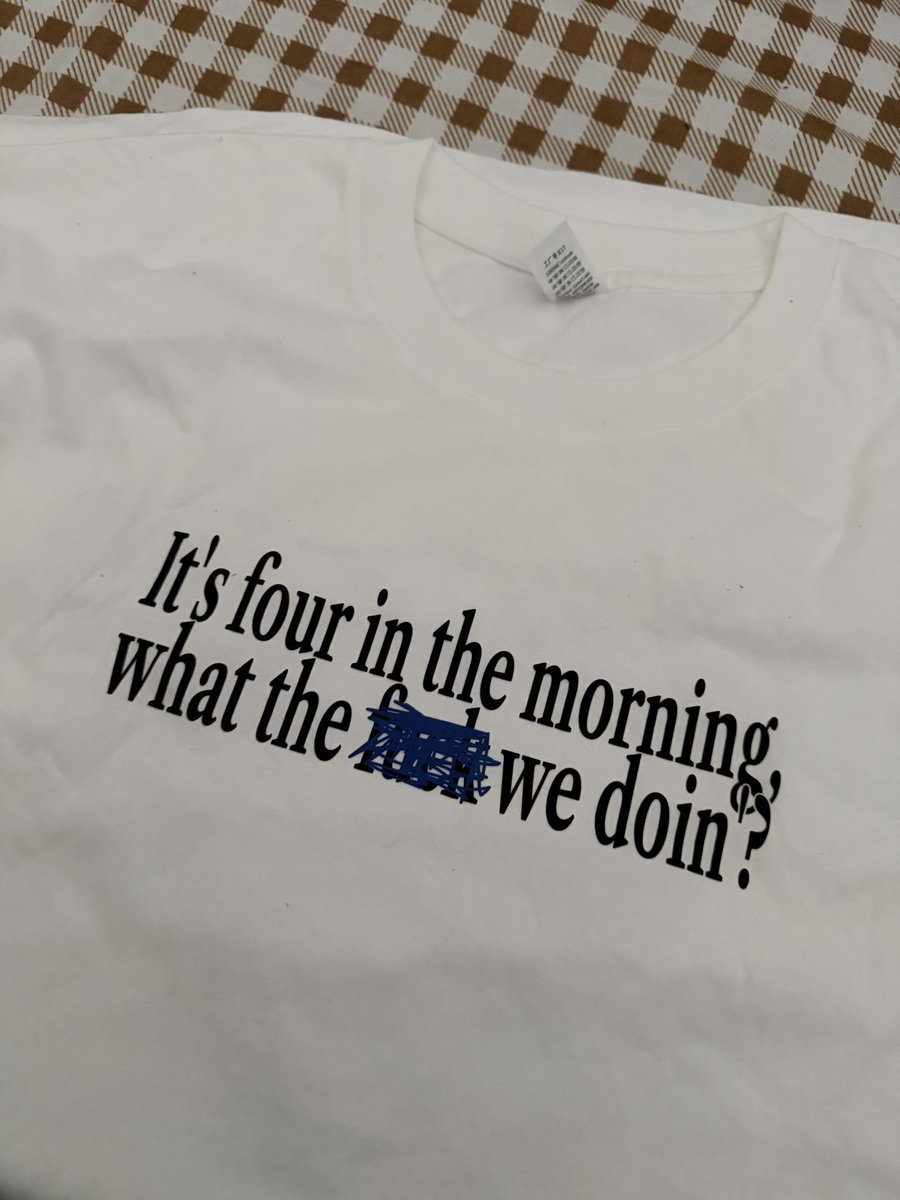 SVT NEW_ BULACAN
SHIRT GIVEAWAY (giveaway!?)

🍀 mbf + rt
size is xl
will give this to u in bulacan + extra goodies from bangkok 🫶

ends this friday! if flop pamimigay ko nalang to CHAR