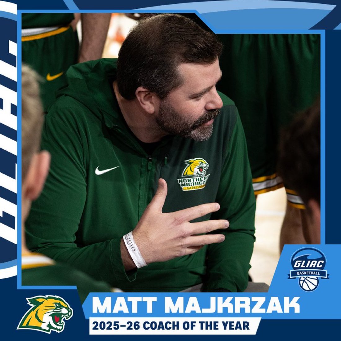 Coach Treal Holland II tweet media