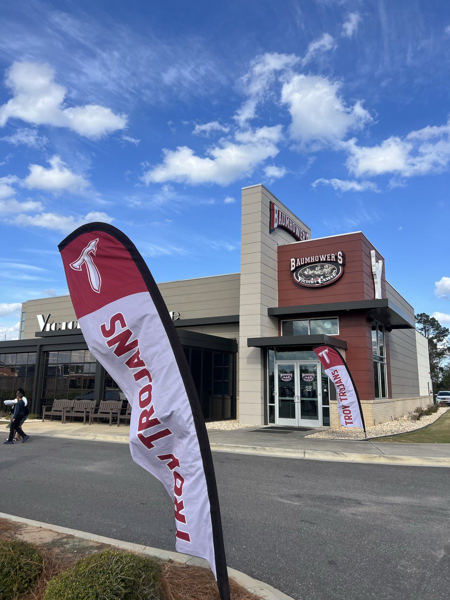 Baumhower's Victory Grille tweet media