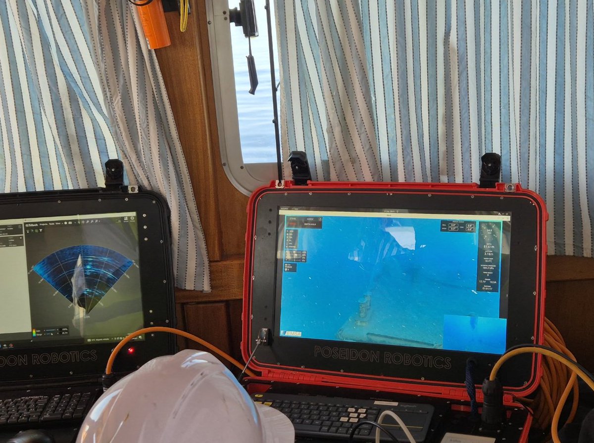 iamdenya_de's tweet image. 🚨 BREAKING: The #EU will provide satellite imagery to help monitor oil pollution in the Dniester river / #Moldova / after reports of fuel spills moving downstream.