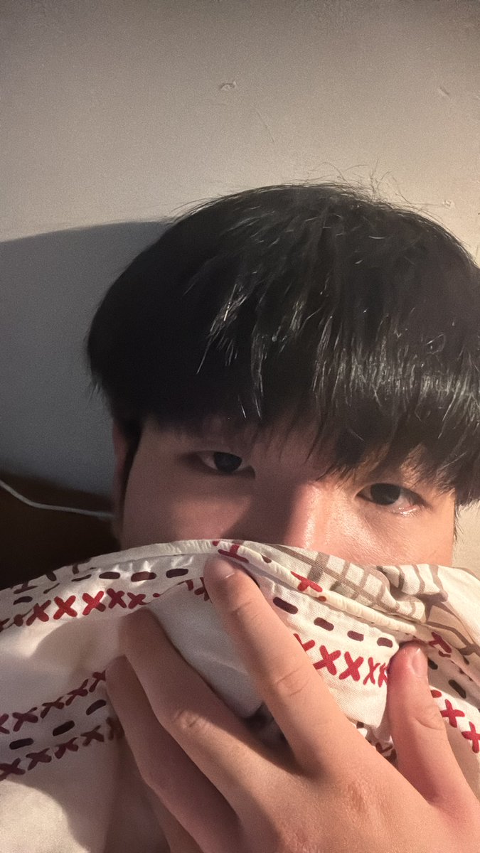 frannncis_08 tweet media