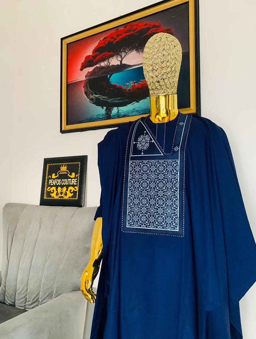 jamescanor's tweet photo. Walk into every occasion looking like the king you are.
Custom Agbada tailored to perfection by PEAFOS COUTURE. 👌🏾 https://t.co/2WAOZbXP73
