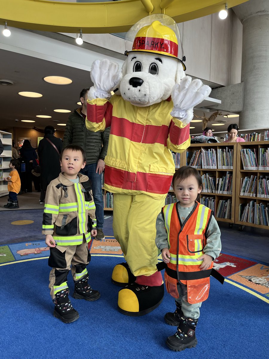 Richmond Hill Fire tweet media