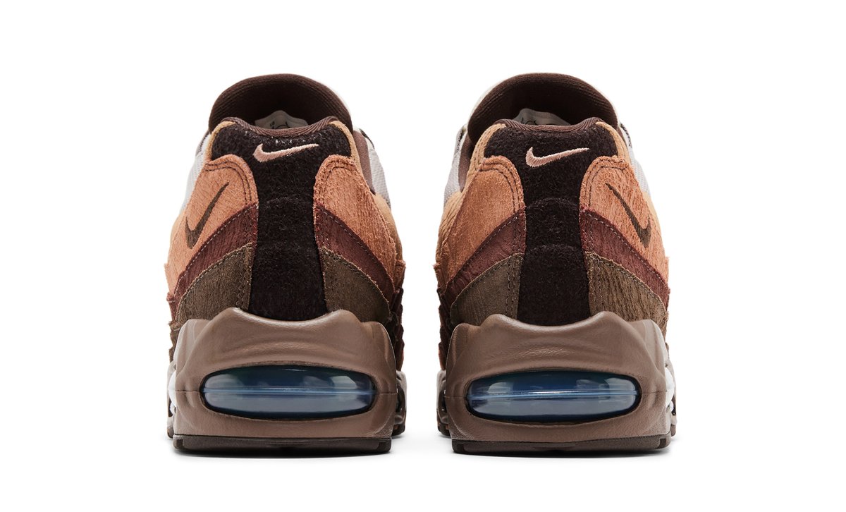 JustFreshKicks tweet media