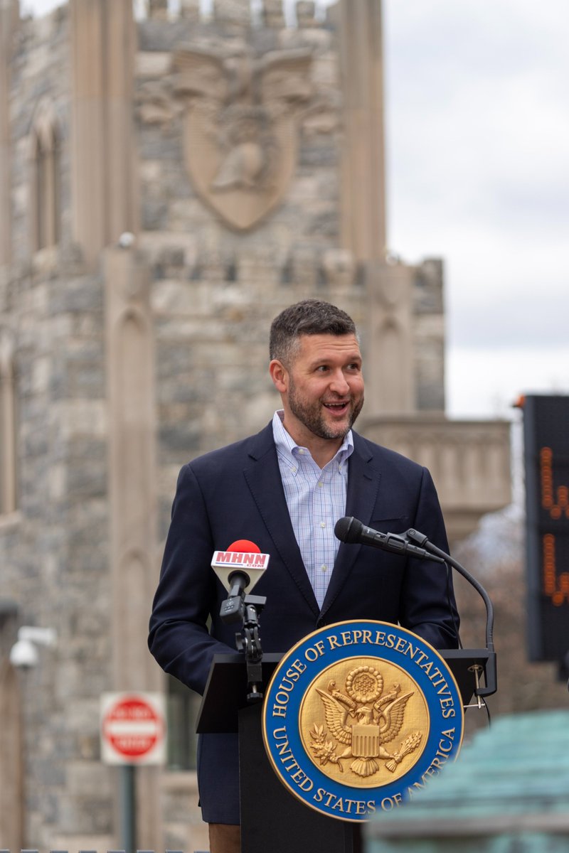 Rep. Pat Ryan tweet media