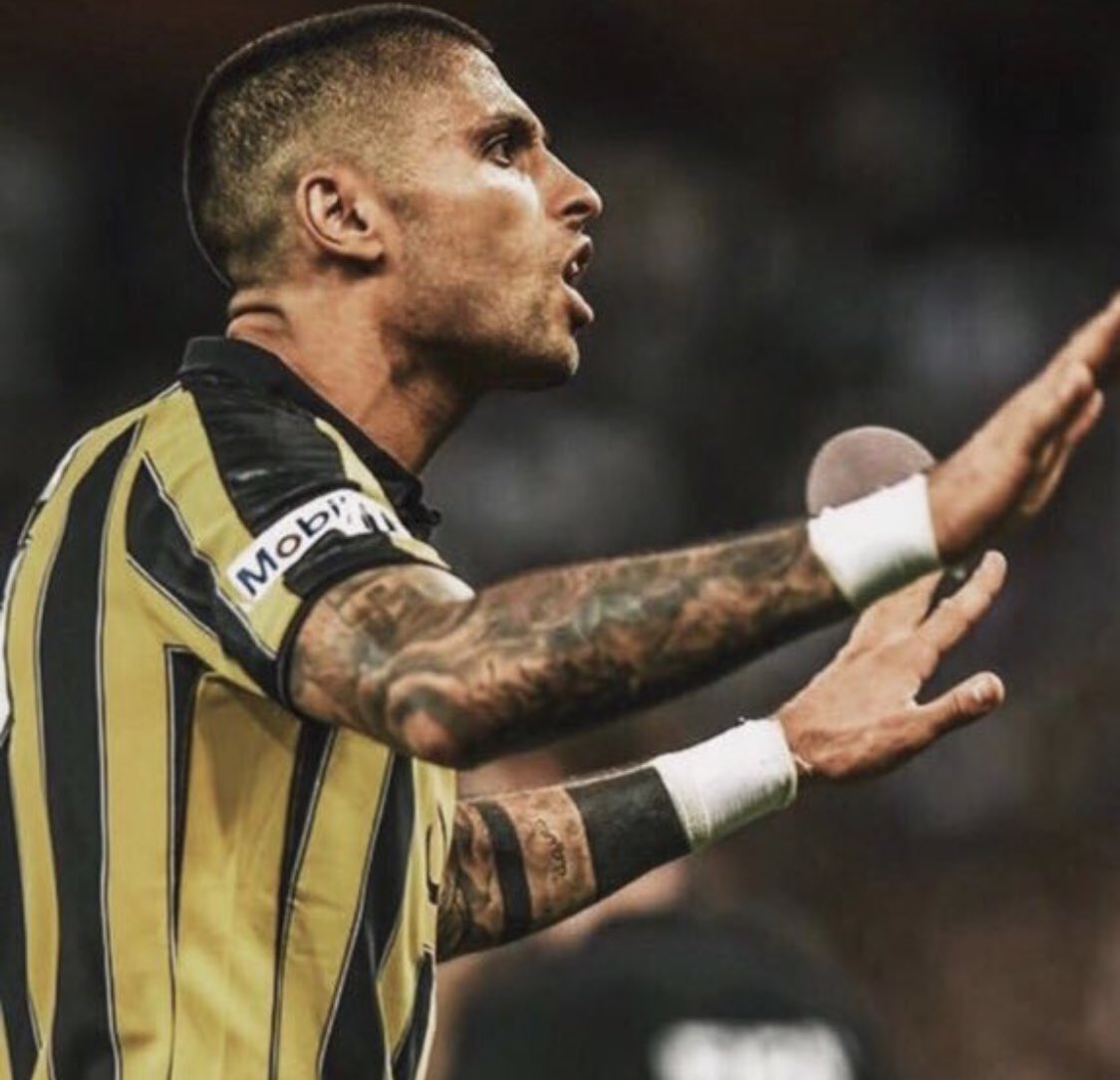 سقراط tweet media