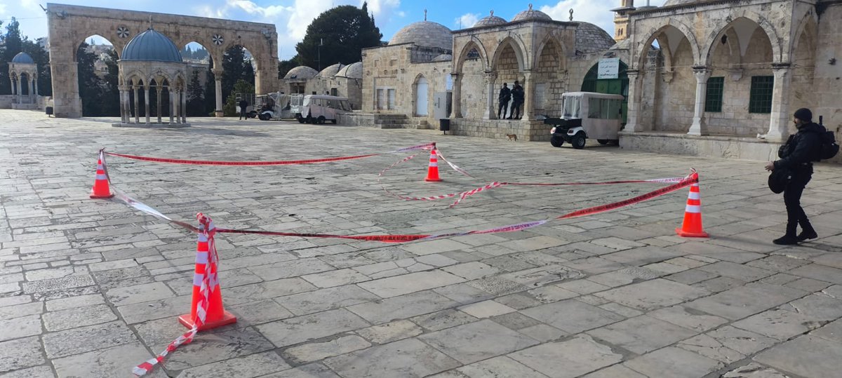JoeTruzman's tweet photo. During the latest Iranian missile barrage on Jerusalem, Israeli police said interception debris and missile fragments fell at several sites in the Old City, including the Temple Mount plaza, the Church of the Holy Sepulchre compound, and the area near the Jewish Quarter, as well as other locations in central and eastern Jerusalem. 

Police, bomb disposal units, and Border Police secured the scenes and worked to remove any remaining danger. The statement said the incident underscored that the enemy does not distinguish between religions or holy sites, and defended the decision to close sacred places to worshippers and visitors as a life-saving measure.