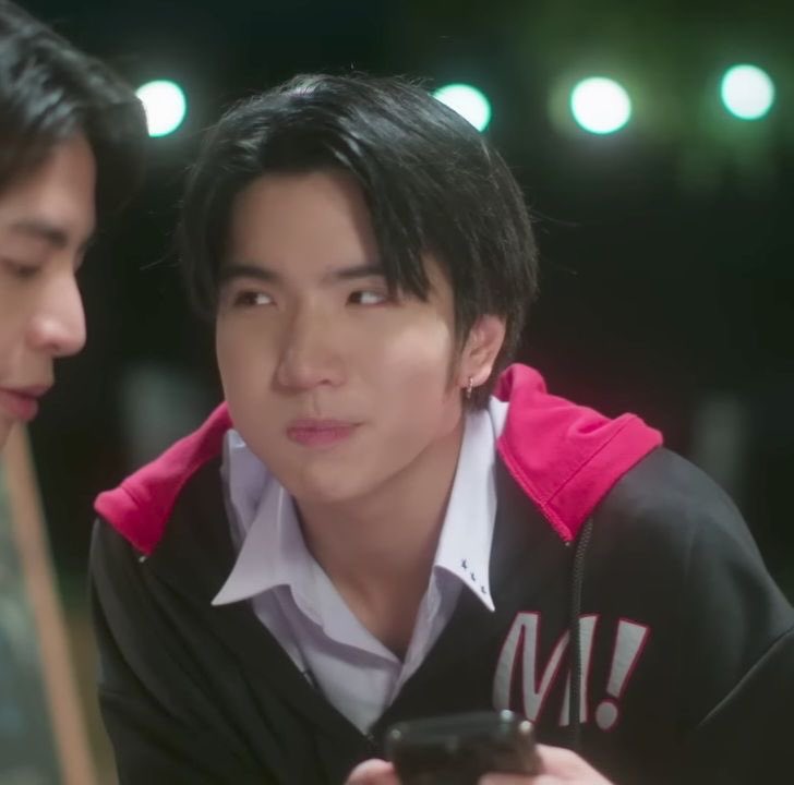 jenny 𝜗ৎ tweet media