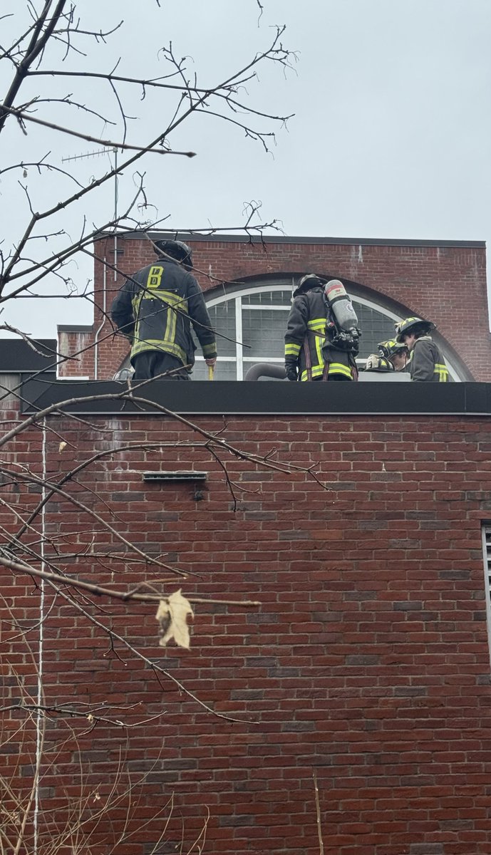 Boston Fire Dept. tweet media
