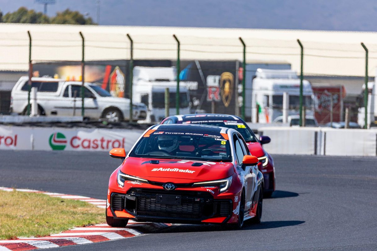 AutoTrader tweet media