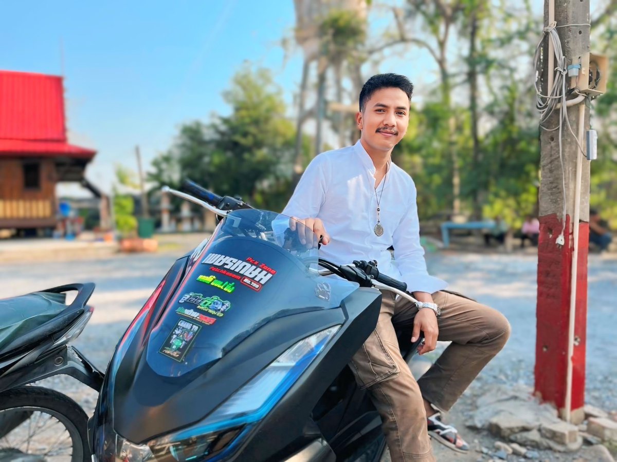 ..บักเซียง มันต๋ายแล้ว..🤣 tweet media