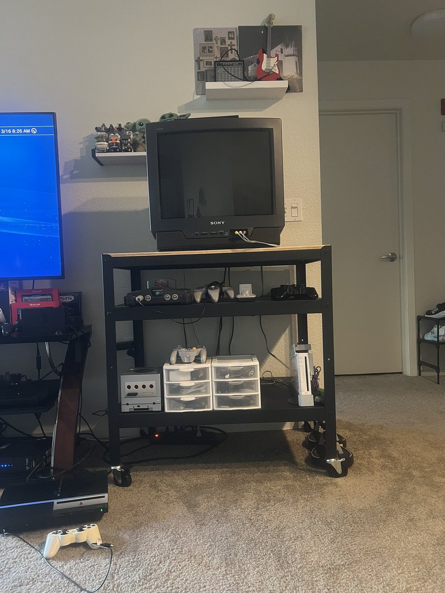 addemslit tweet media