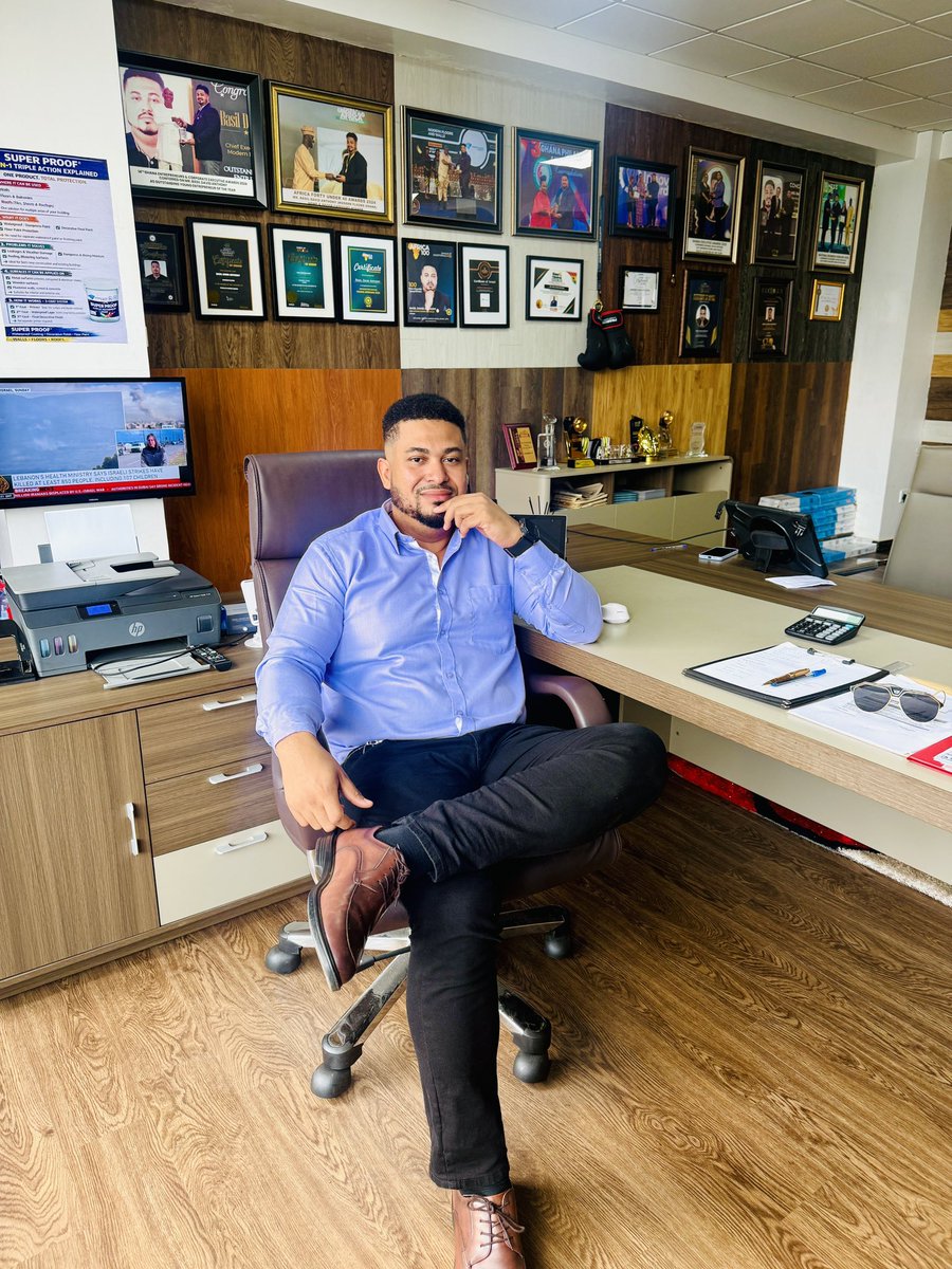 CEOExtraO's tweet photo. Monday Morning Reflections ☕

Big things often start quietly.
Behind the scenes, the Basil David Anthony Foundation has been working on an initiative aimed at planting the seeds of entrepreneurship in young minds.

If we want a stronger Africa, we must raise job creators, not just job seekers.

More soon. 🌱

#DreamBigger