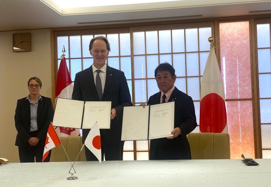 Travel.gc.ca tweet media