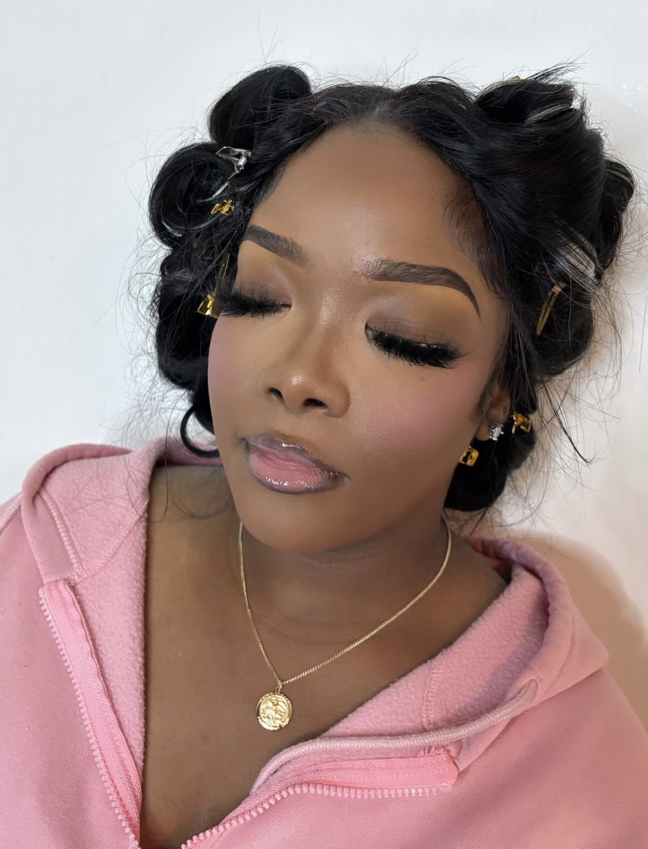 raevampfaces_'s tweet photo. New Orleans Makeup Artist 💖 https://t.co/tUJ7L3ZTn9