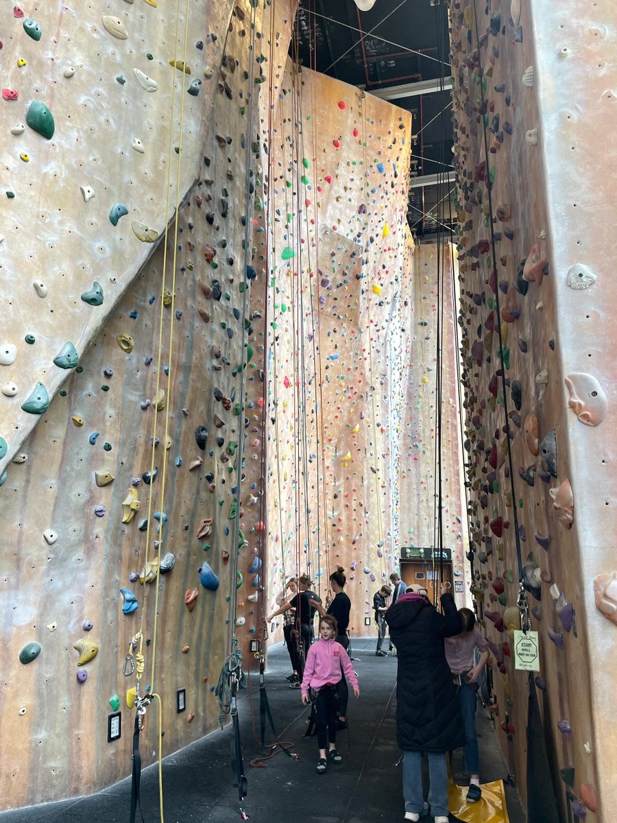 GoCavs4319's tweet image. One hold at a time.

#ClimbingLife #IndoorClimbing #ClimbMore #ClimbingGym #ClimbingTraining