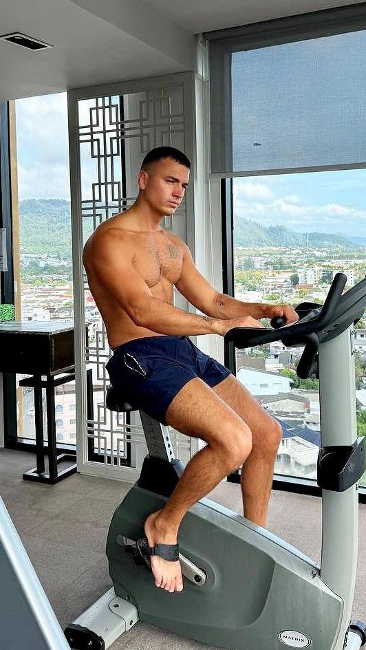 Paul black 🖤 tweet media