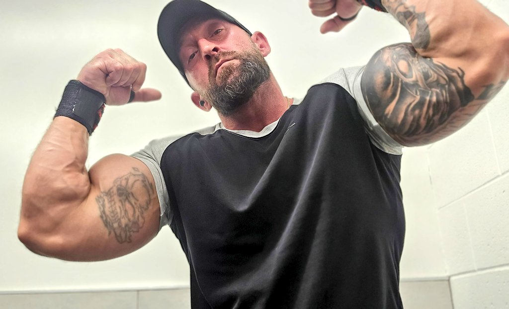 Majorrob101 tweet media