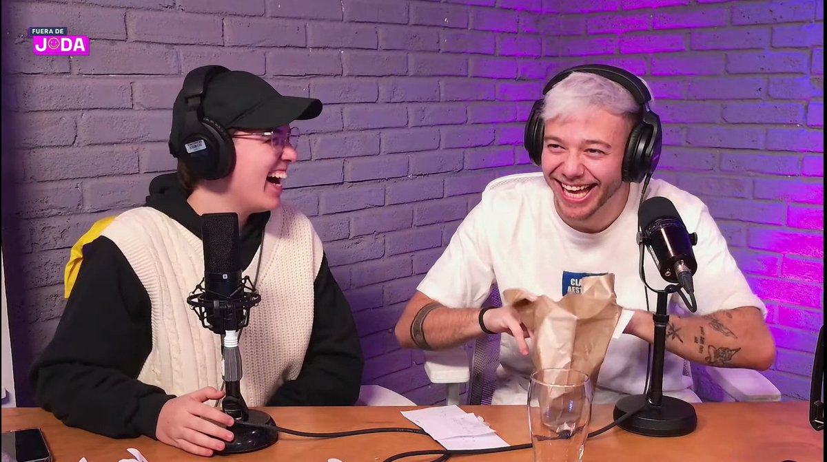 Hoy vuelven ellos 🥳
#moracho #QueAlguienLeAvise