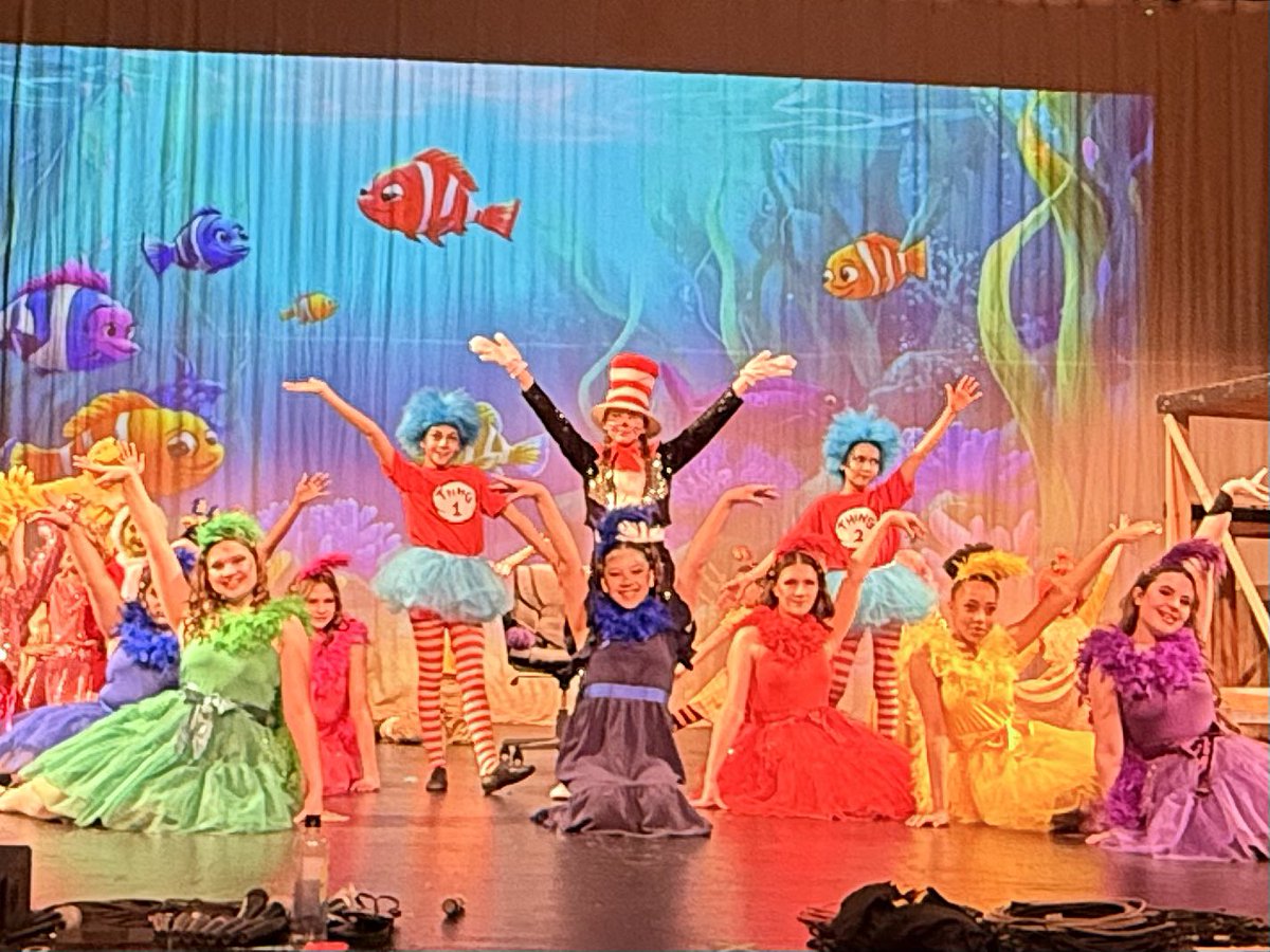 Vicki Krampf tweet media