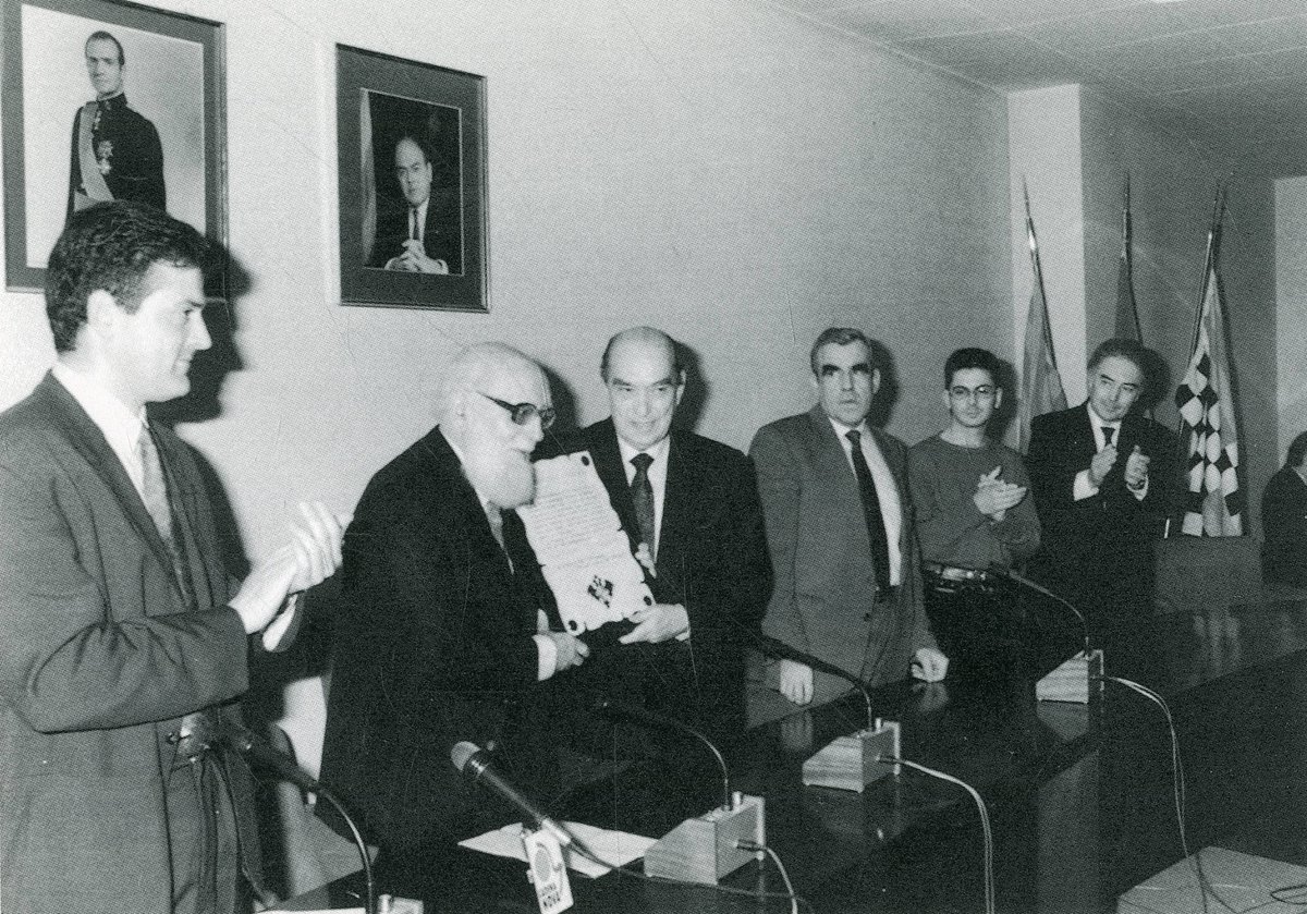 aclurgell tweet media