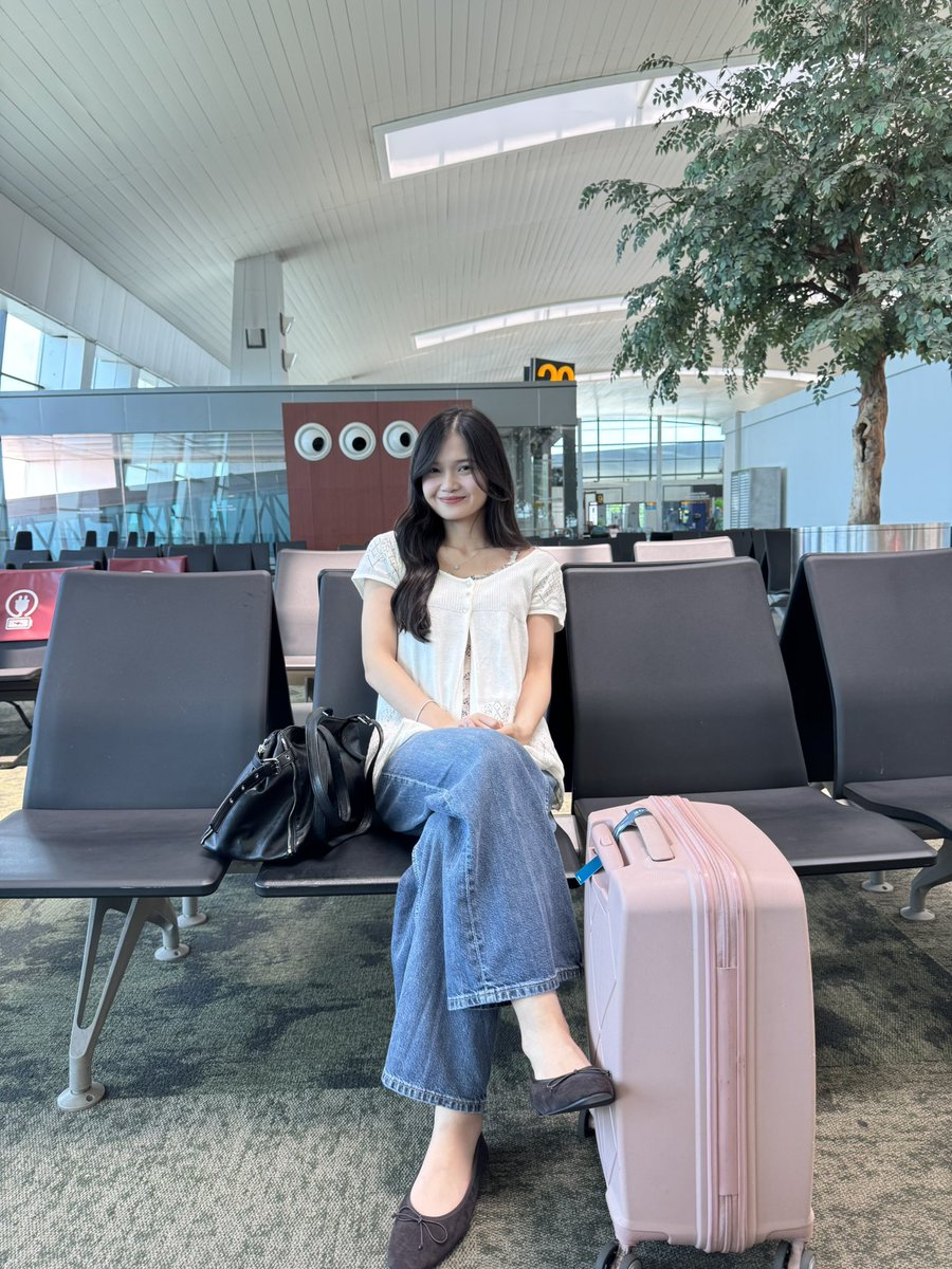 Indah Cahya tweet media