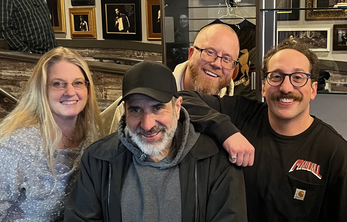 LuckyBugArt tweet media