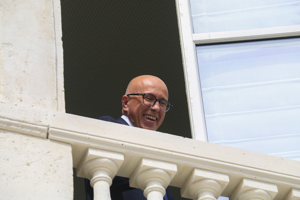 LBleuBlancRouge's tweet photo. La victoire d’Eric Ciotti à Nice serait une revanche incroyable sur tous les barons nationaux des LR qui l’avaient viré et conspué après son rapprochement avec le RN et sa volonté d’Union des Droites. 

TOUS AVEC @eciotti ! 🇫🇷👏🏻

#Municipale2026 https://t.co/TOgH4WZUuG