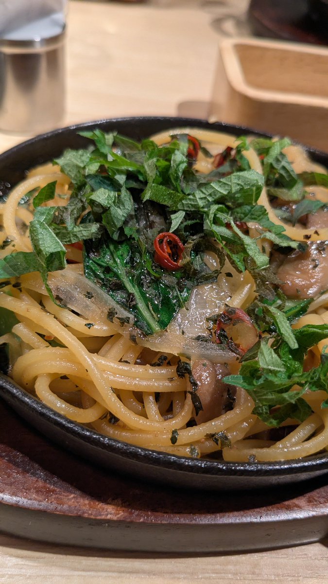 えじー tweet media