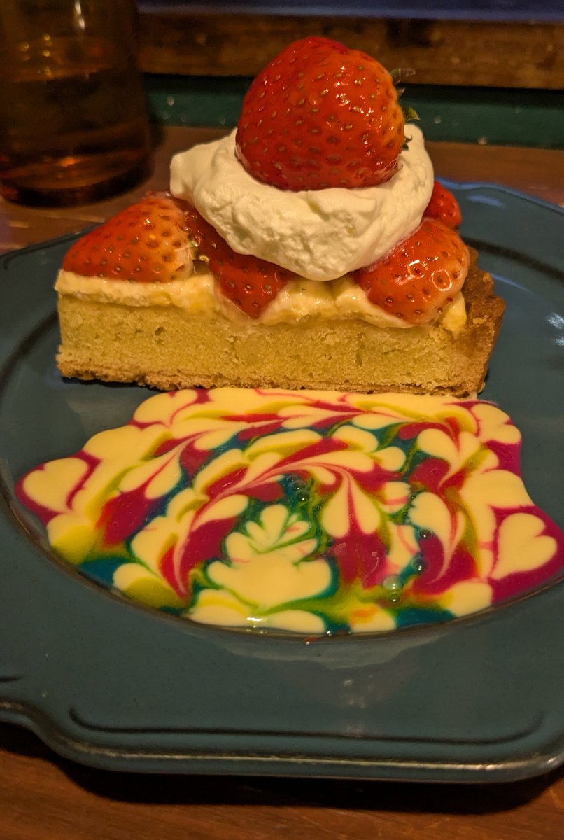 えじー tweet media