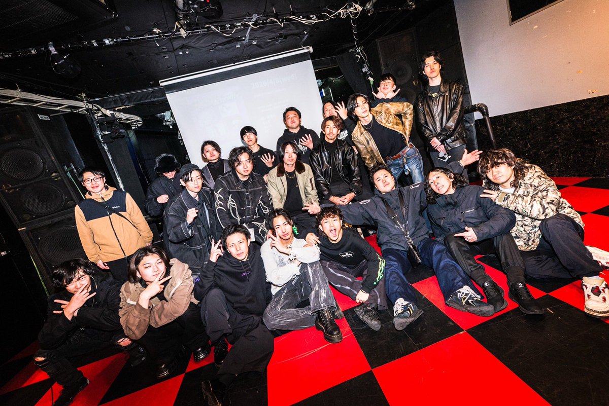 koma / Invert Hourglass tweet media