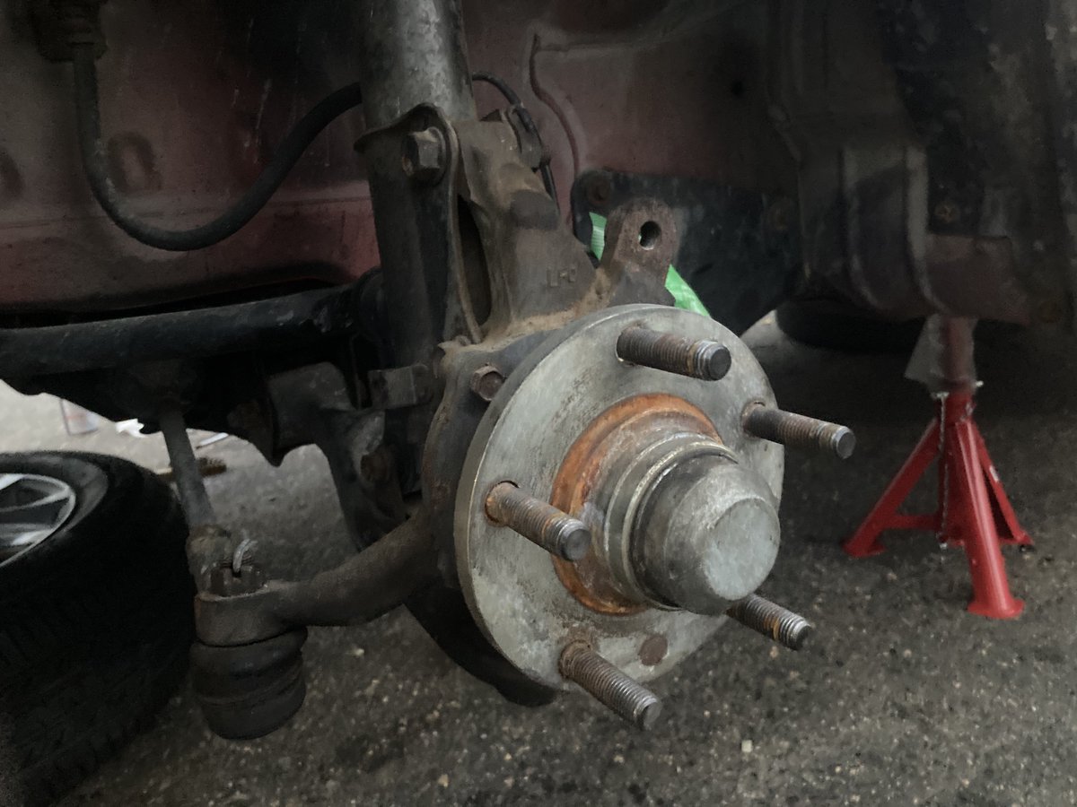 やまし tweet media