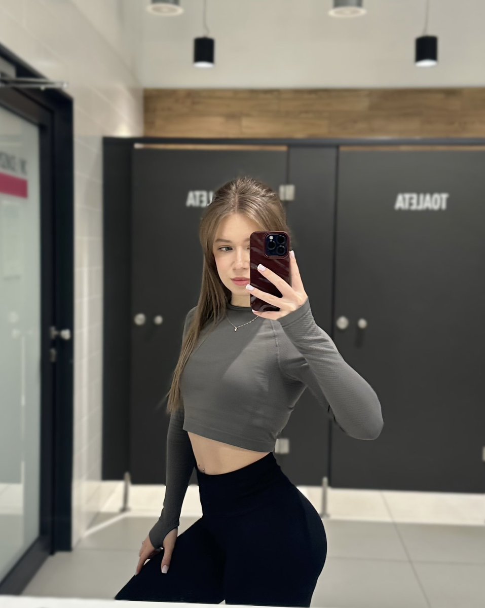 Vesty 🌸 tweet media