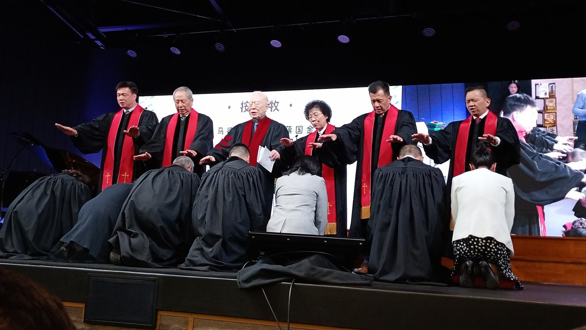 actualidad_evan's tweet photo. #Madrid
El Espacio Pablo VI acogió un culto conmemorativo con delegaciones internacionales, bautismos, ordenaciones y reconocimientos, en presencia del pastor fundador Moses Yang y representantes de #FEREDE y del CEM.
#IglesiaEvangélicaChinaEspañola
https://t.co/0gEuip7gjD https://t.co/lnyXGxnwDr