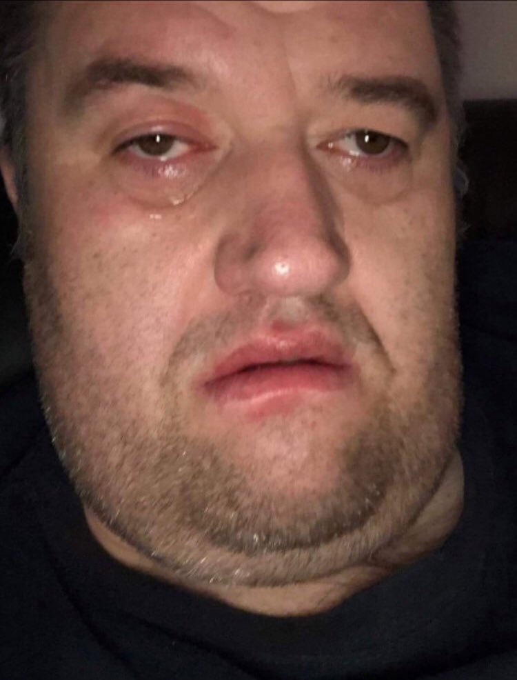 Red and White Top tweet media