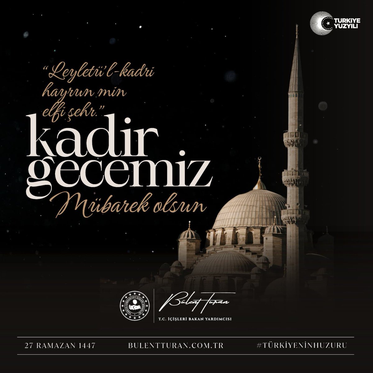 Mübarek ay, yine çok çabuk geçti; yine doyamadan, yine özleyerek gidiyor. Ve yine bir #KadirGecesi’ne kavuştuk.

Rahmetinin ve gücünün sonu olmayan Cenab-ı Hakk’ın bizlere ikramı olan bin aydan hayırlı geceye, umutla ve teslimiyetle yöneldik.

Kadir Gecemiz mübarek, tüm