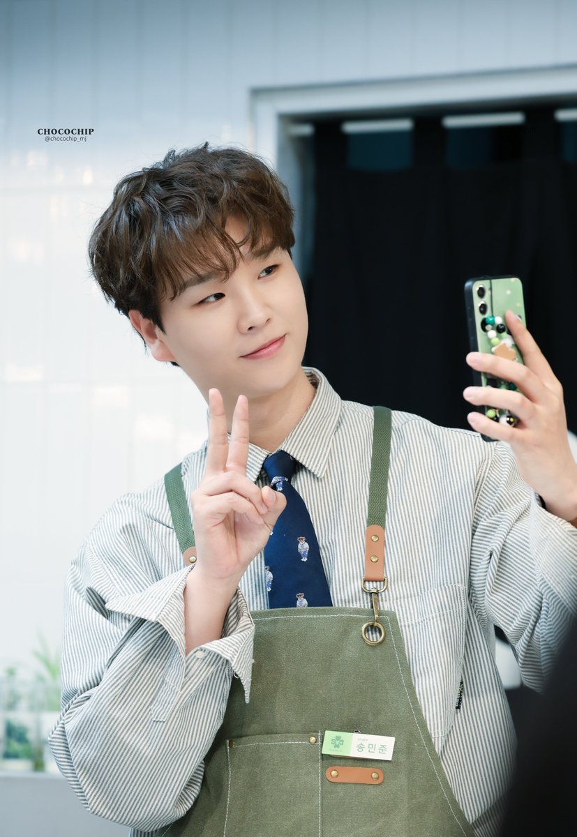 chocochip_mj's tweet photo. 여기 🍯떨어져요

260314 #송민준 미니 팬미팅 https://t.co/kZxn3BhWDr