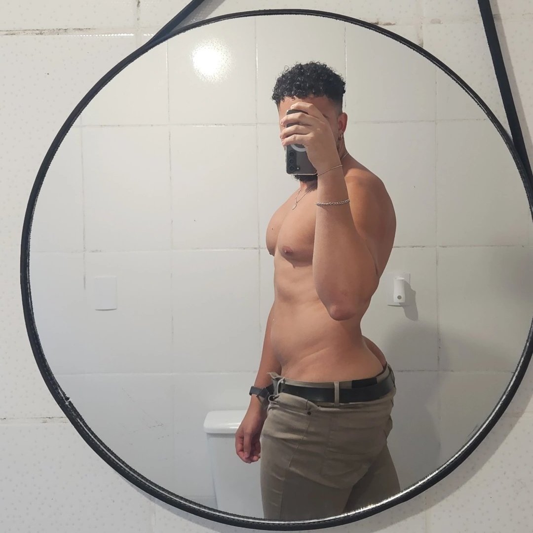 xteuzin's tweet photo. bom dia 🙂‍↕️ https://t.co/avUWScHfuX