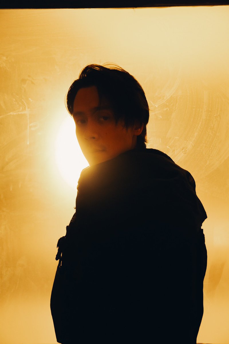 Blackcatupdate's tweet image. TIMETHAI ส่งซิงเกิลใหม่ “กับระเบิด” กรูฟชวนโยกยกระดับโปรดักชั่น MV กับงานภาพสุดเท่เล่าความสัมพันธ์ที่ยิ่งอันตรายยิ่งเร้าใจ
 
#กับระเบิด #TIMETHAI #zeepruk #aelmsleep #เอมภูมิภัทร #ต้นอรุณพง 

ศิลปิน R&amp;amp;B สุดฮอตอย่าง TIMETHAI (ธามไท) จากยูนิต bYOND ภายใต้ความร่วมมือกับ bYond