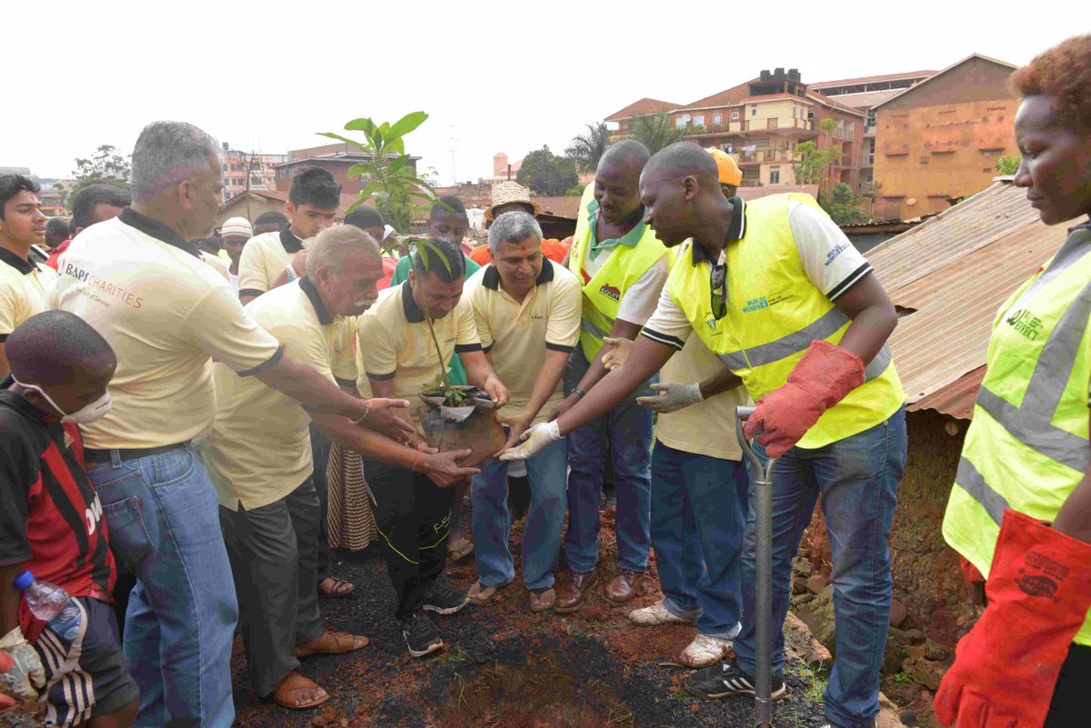 BAPS Charities tweet media