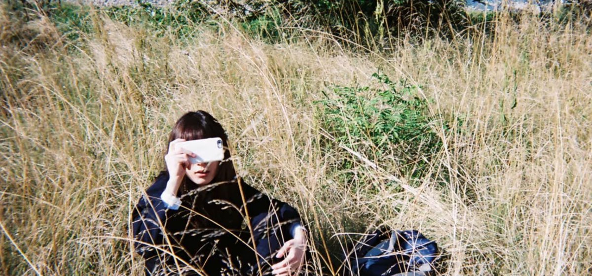 cosasdeanoche's tweet photo. so i watched Girls' Encounter (2017), it makes sense why Call Me By No Name is so wonderful, both are by Eda Yuuka (she also wrote the former). they share heavy themes like SA & trauma, but focuses on the victimsโ emotional -
1/5 #kaefilmlogs
#GirlsEncounter #ๅฐๅฅณ้้
#ใณใซใใ https://t.co/Kin3Ga7SFu