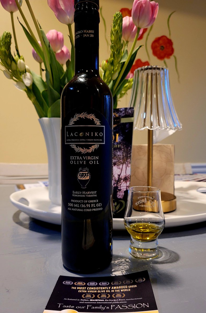 WineCompass tweet media